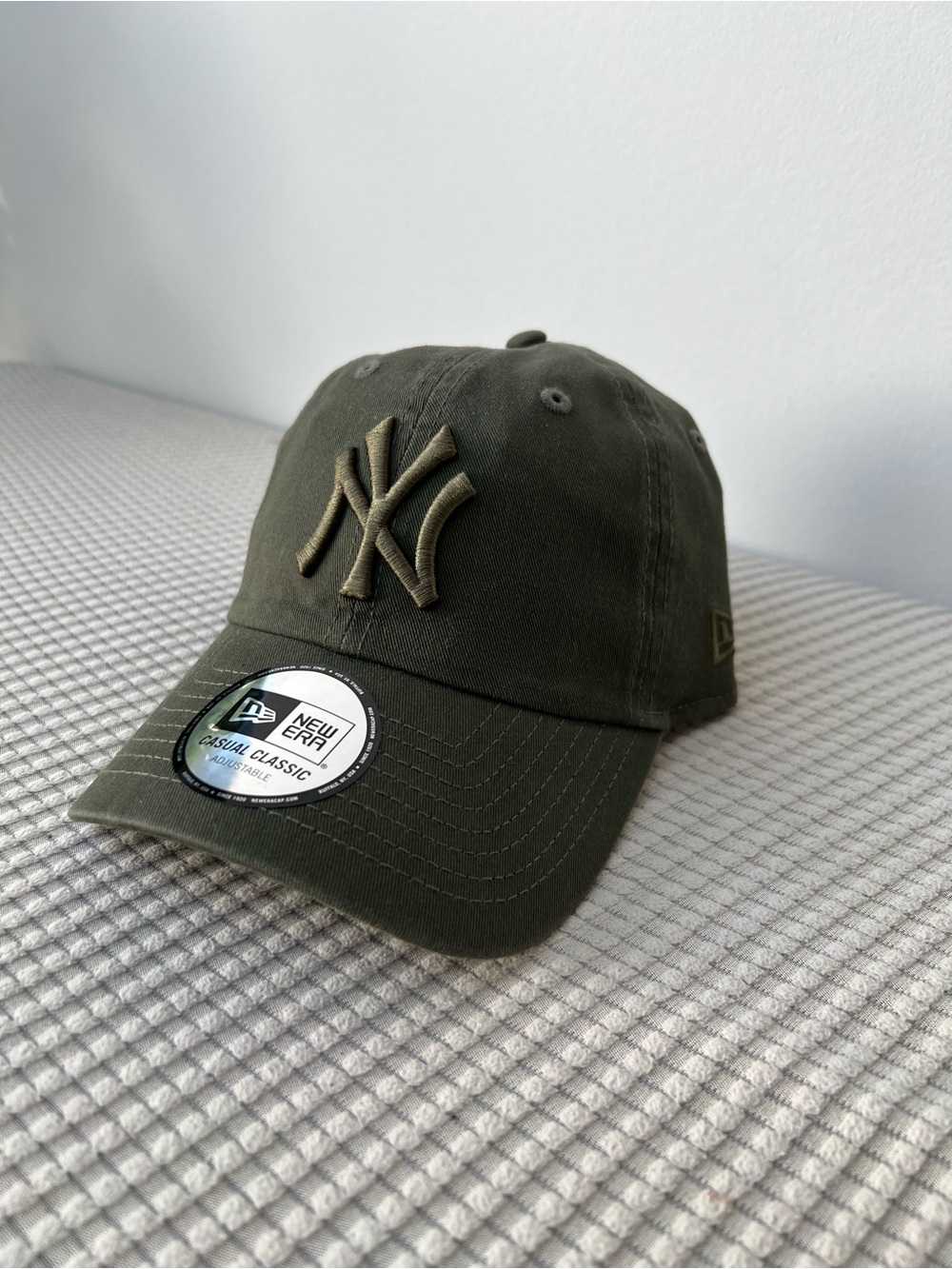 New Era MLB Olive Green New York Yankees Strapback Cap